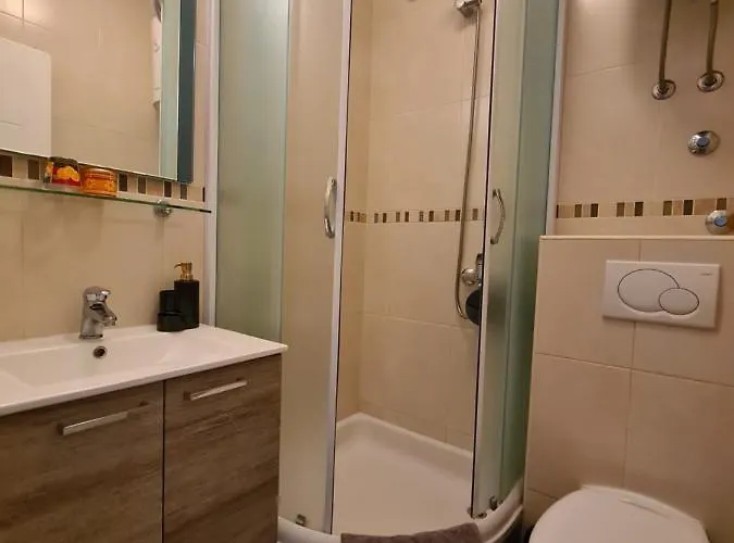 Sea & Mountain View Apartment